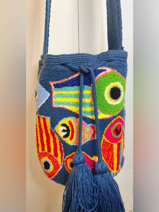 Kaironare Handbags - Kaironare Colorful Fish Needlepoint Bucket Bag - Blue Base